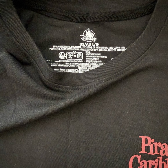 Disney Parks Pirates of the Caribbean 'Avast Ye Matey's' T-Shirt Size Large - Picture 2 of 4
